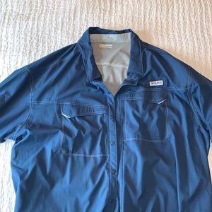 Men’s Columbia outdoors shirt. 4XL